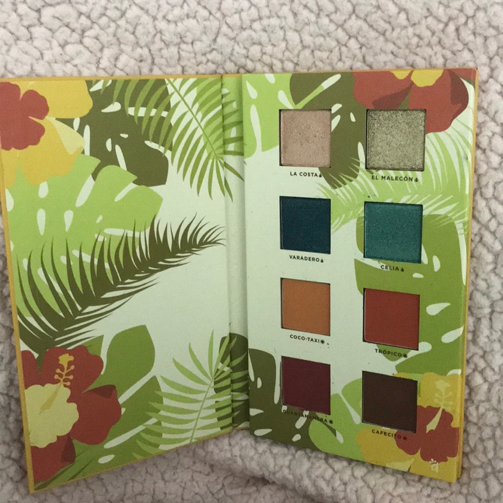 Alamar cosmetics palette